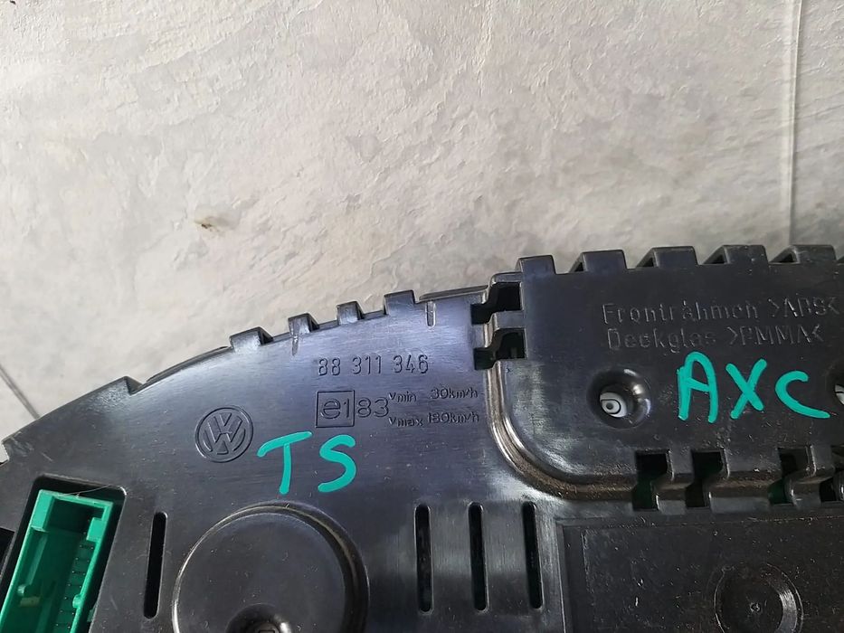 Ceasuri bord diesel vw transporter t5 88311346