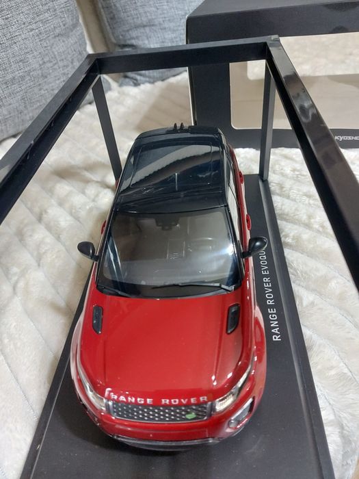 Macheta 1/18 Range Rover Evoque
