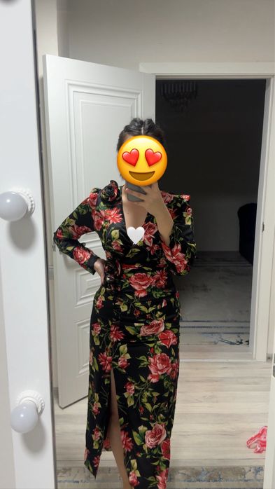 Новое платье с этикеткой