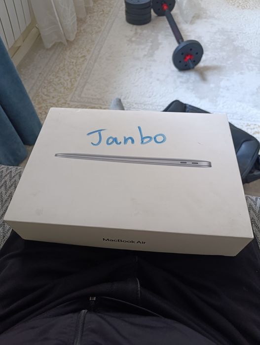 Macbook air m1, 256 гб