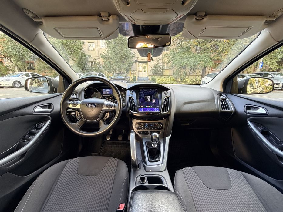 Ford Focus MK3 Titanium | 1.0 Ecoboost 125cp | Sedan | Keyless | Camera | Navigatie