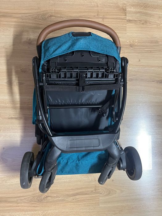 Carucior sport usor de manevrat