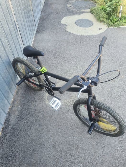 Vând BMX pentru scheme