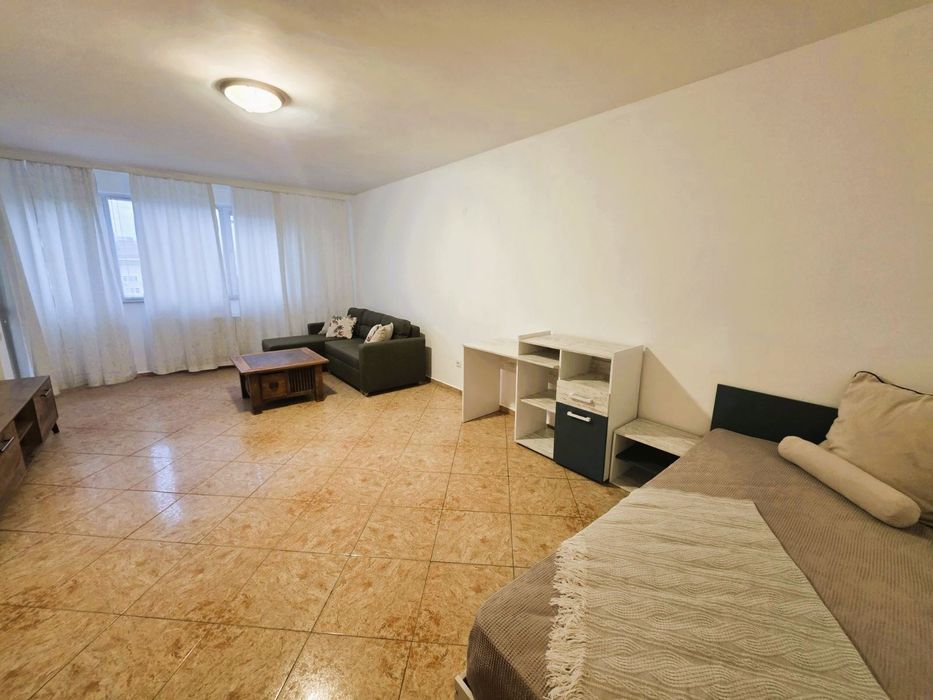 Дава се под наем Двустаен апартамент в София, Бъкстон - 100 кв.м за 650 € - Снимка #1
