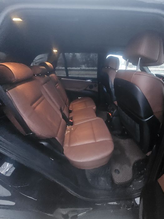 Продам машину BMW X5