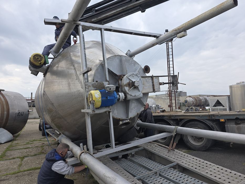 Bazin-reactor-rezervor-inox