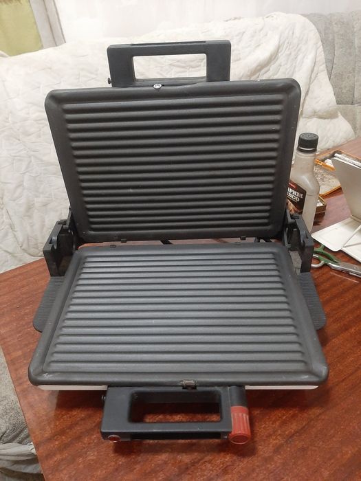 Гриль для приготовления блюд