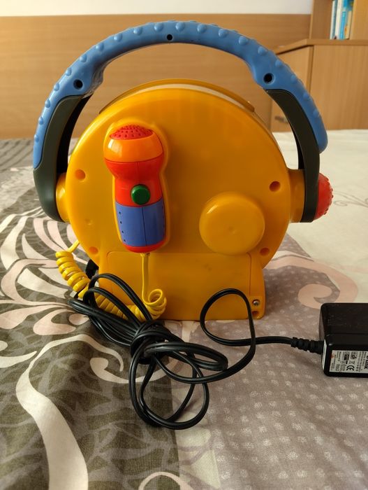Детски работещ касетофон Fisher price