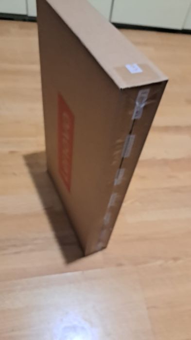 Vand laptop sigilat Lenovo