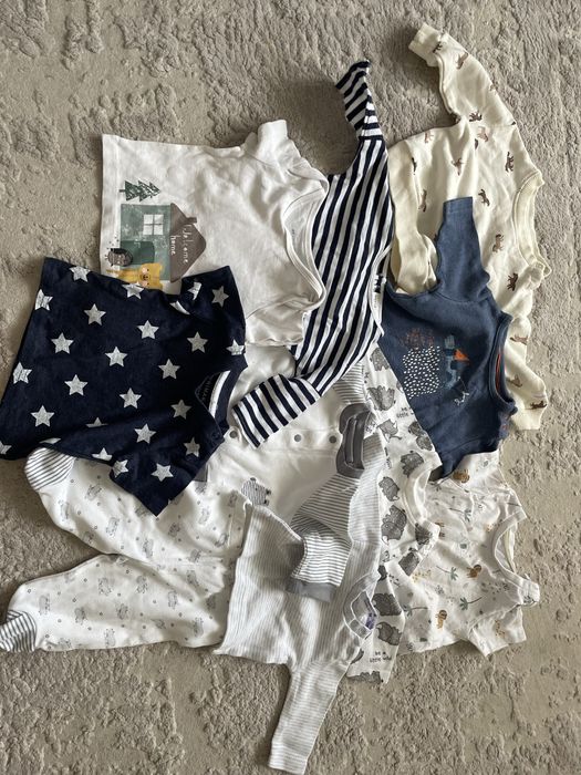 Lot haine bebe 0-3 luni , aproximativ 60 de articole