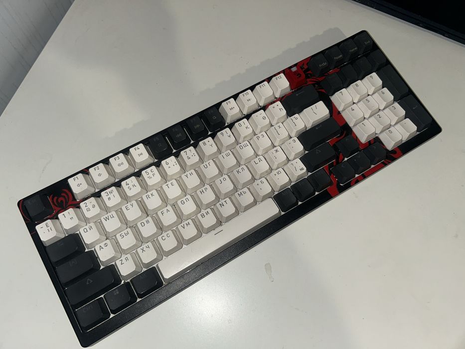 Продам клаву BLOODY