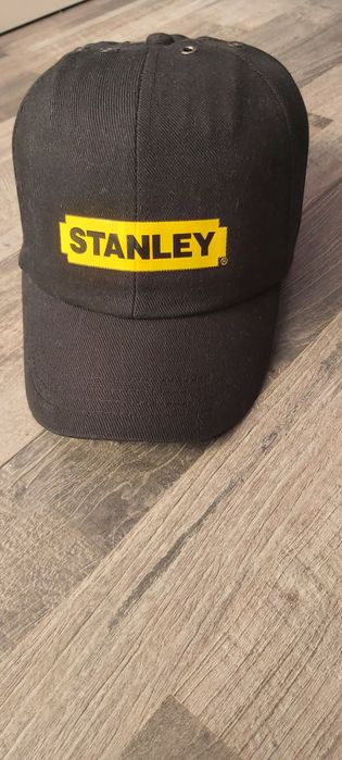STANLEY-професионашна шапка със защита