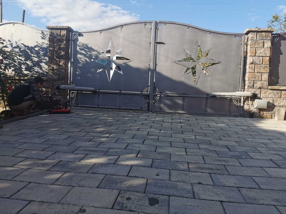 Porti automate glisant telecomanda aplicatie telefon Nice Cluj