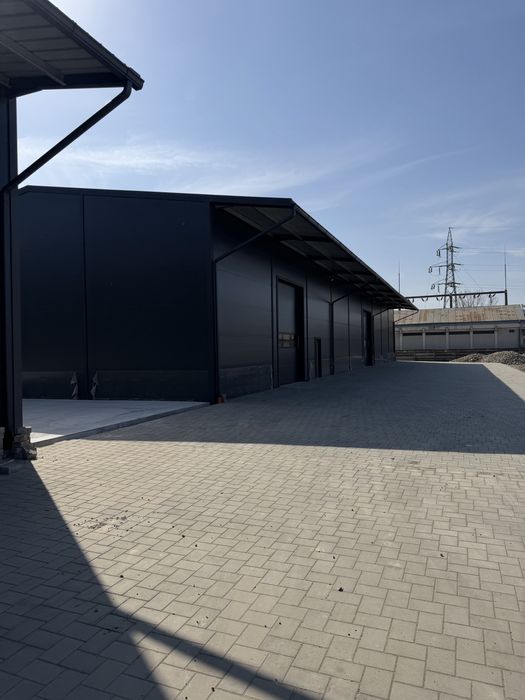 Inchiriez hala industriala