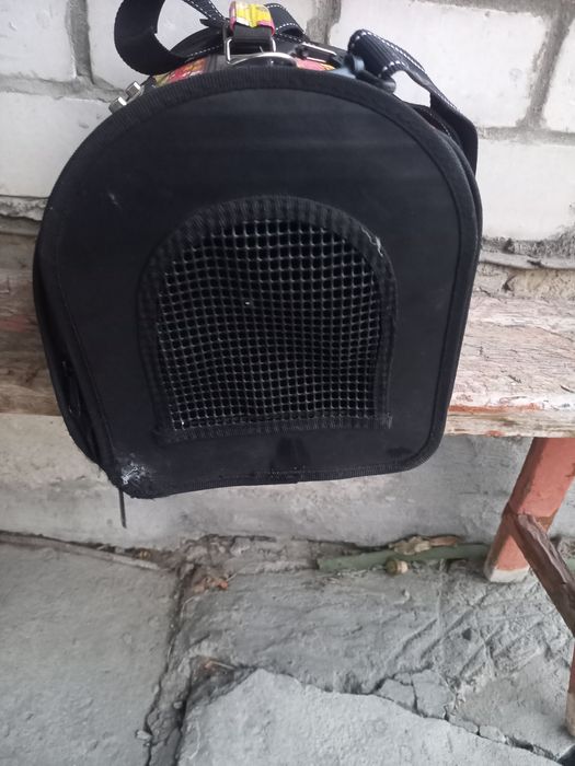 Продам переноску для животных.