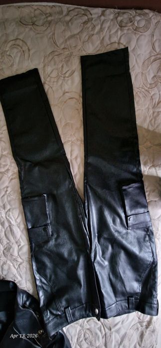 Кожено яке и панталон