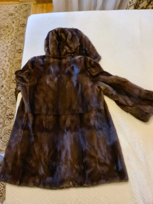 Шуба норковая MANZARI.