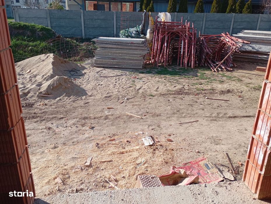 Duplex Modern in Chisoda zona linistita