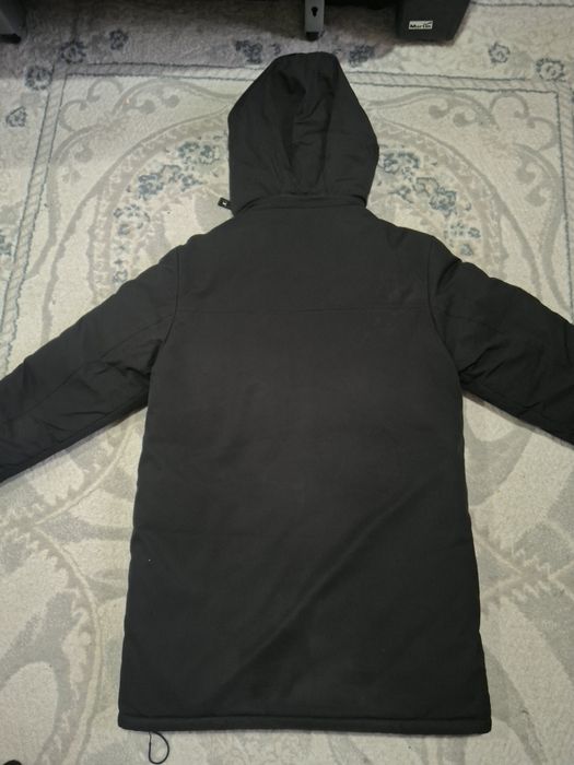 Зимняя куртка на мальчика Б/У