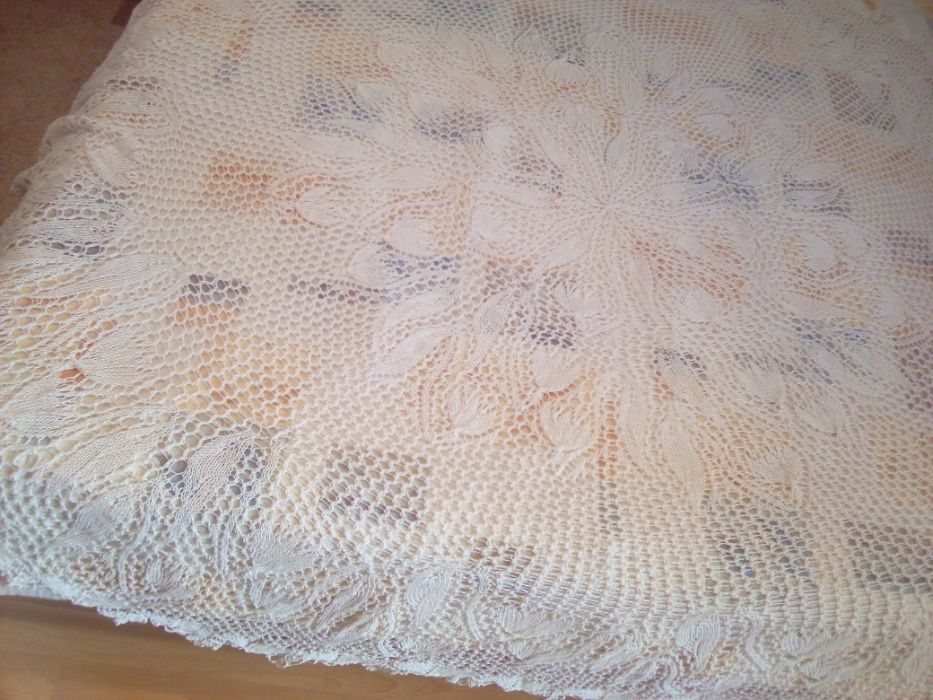 Покривка плетена, ръчна изработка, чисто нова