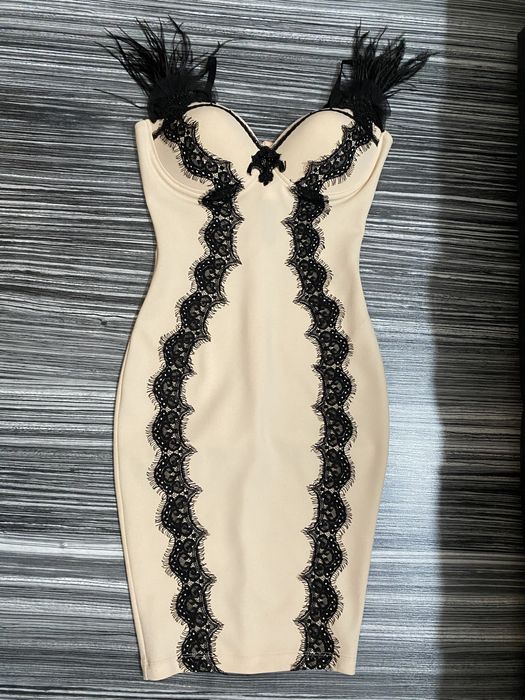 Rochita eleganta dama