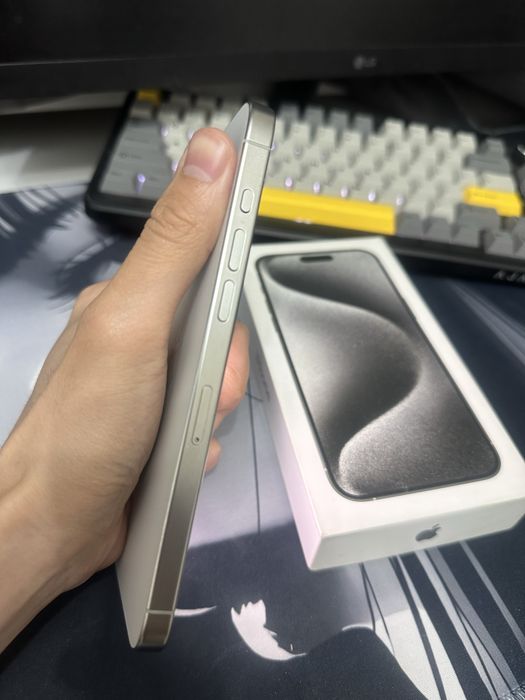 Продам айфон 15 про макс.Iphone 15pro max