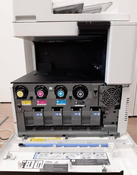 Как новый принтер Canon ir 3025i цветное A3 sotiladi