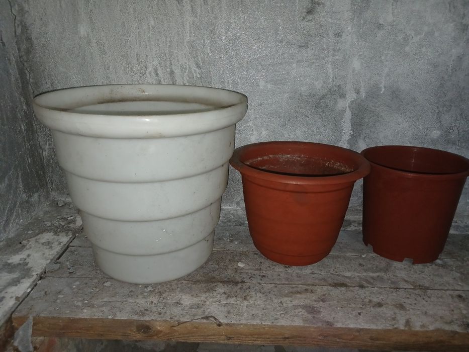 Продам цветочные горшки