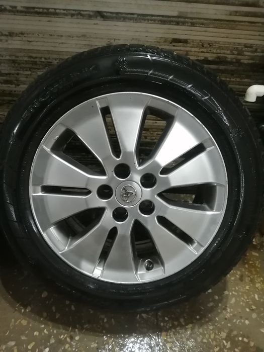 Продам колёса в сборе Тойота