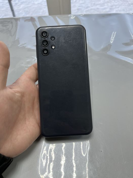 Самсунг а13 на 4/128 гб