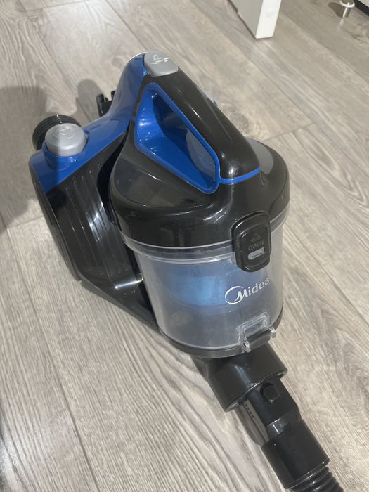 Пылесос Midea 1400 Вт