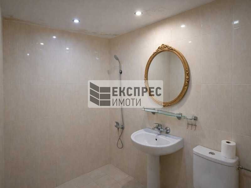 Дава се под наем Тристаен апартамент в Варна, Колхозен пазар - 85 кв.м за 398.82 € - Снимка #3