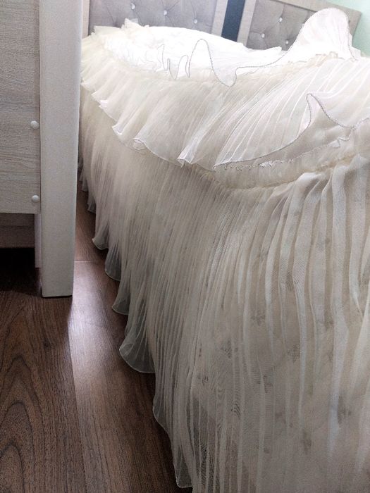 Декоративное покрывало