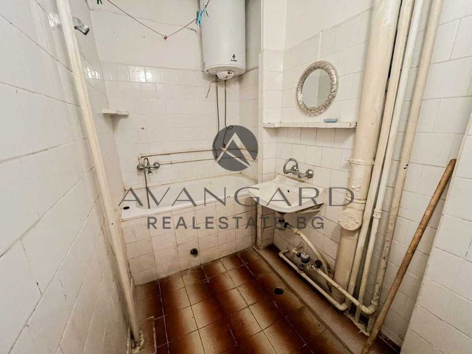 оф.25643 Двустаен с три отделни стаи/ Изгрев