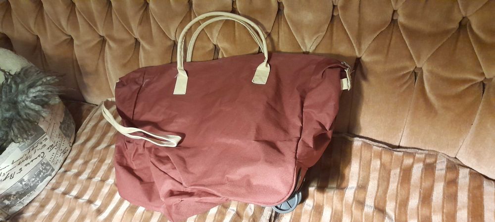 Пазарска количка и пътна чанта - нови