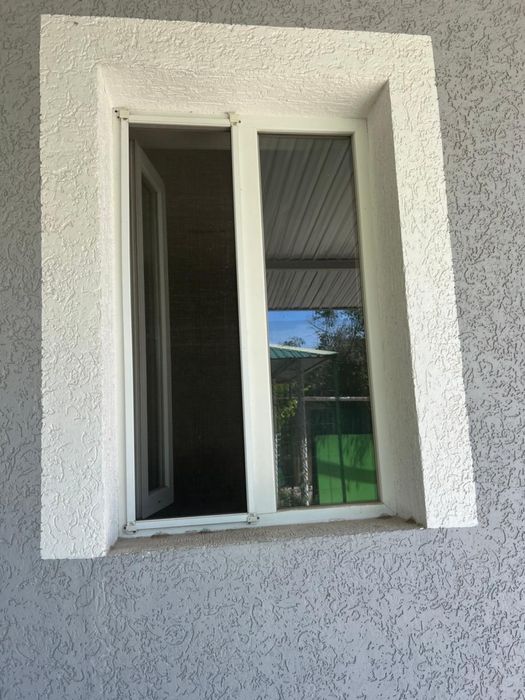 Окна пластиковые. Беседка