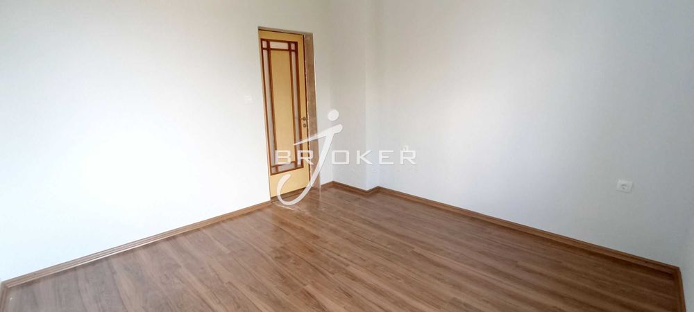 Продава се Къща в с. Миладиново, Област Кърджали - 140 кв.м за 343 €/кв.м - Снимка #8