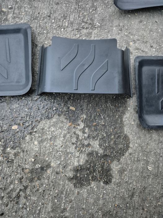 Covorașe tăviță originale Renault Megane 4