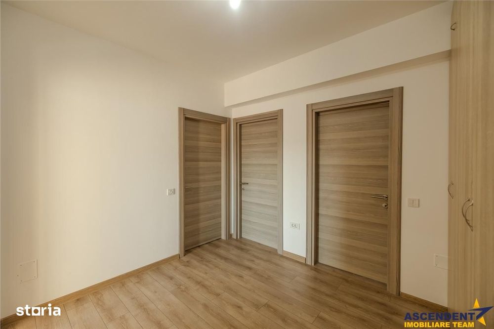 Apartament tip penthouse. mobilat, utilat, 2 terase, 100mp, Tractorul,