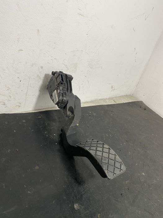 Pedala acceleratie Volkswagen Vw Passat B5.5 1.9 TDI AVF AWX