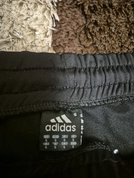 Trening Adidas copii – roșu/negru, stare foarte bună