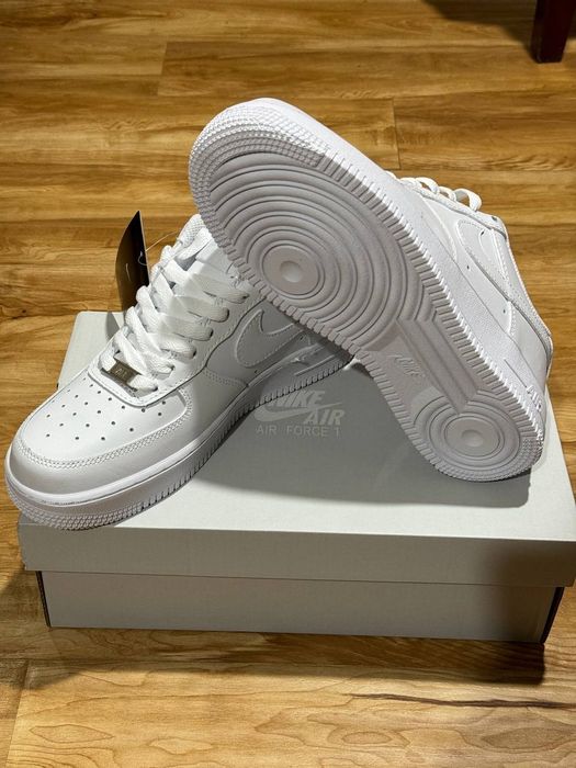 Продается кроссы Nike