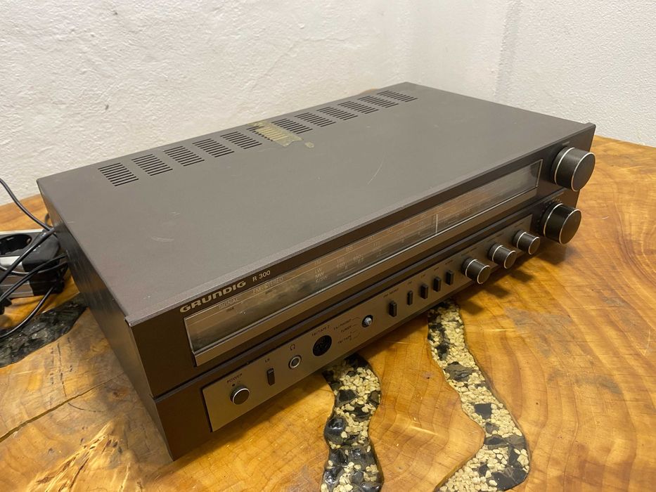 statie / amplificator grundig r300