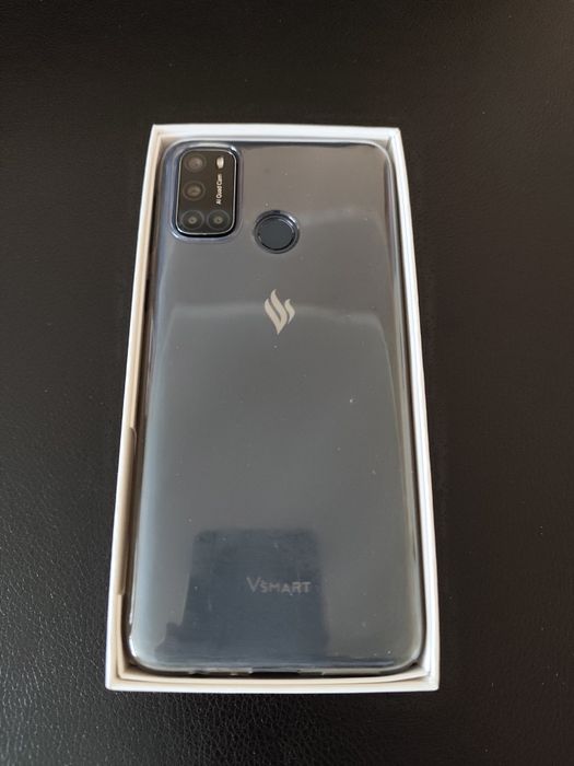Телефон Vsmart Joy 4
