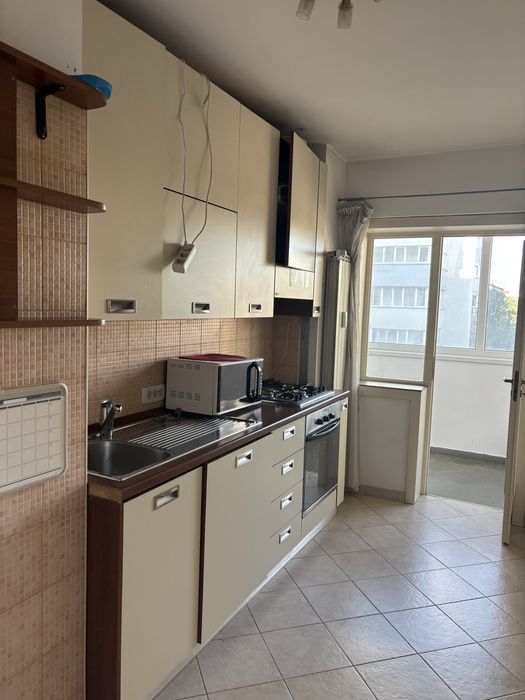 Vand mobila de bucatarie Scavolini (2,25m) utilizata