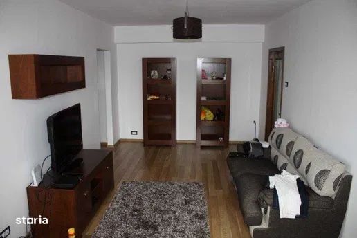 Apartament 3 camere TG. CUCU independentei -650 euro