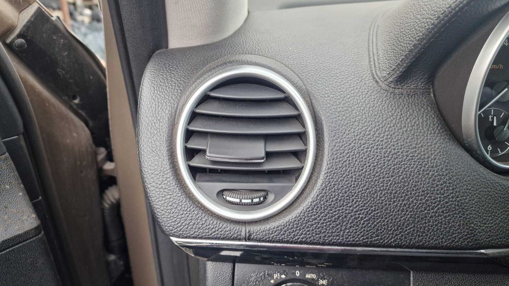 grila ventilatie bord Mercedes ML W164 ML280 ML320 ML350 ML420 ML50 GL
