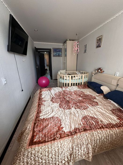 Продам 3к квартиру р-н Айсберга 3/5