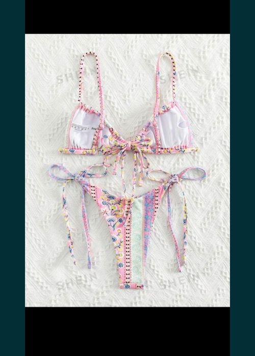 Costum de baie roz nou