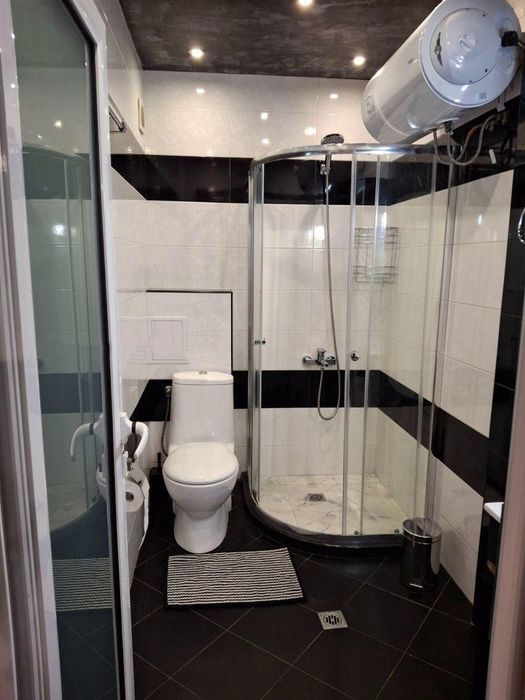 Дава се под наем Тристаен апартамент в София, Зона Б-19 - 84 кв.м за 818 € - Снимка #7